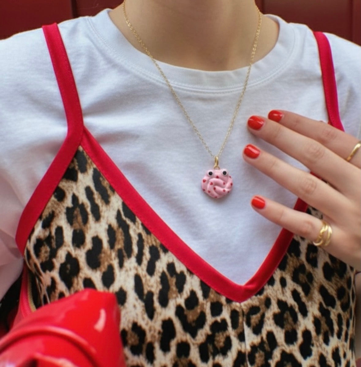 The Confused Frog Pendant | Heart Edition